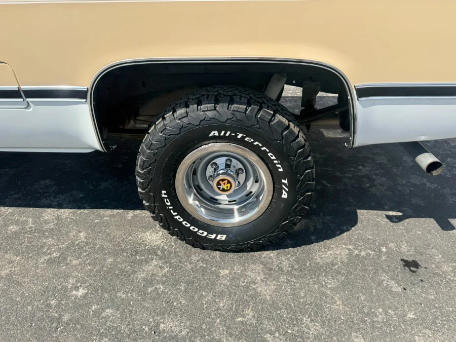 1984 GMC C/K 3rd Gen - Image 5 of 11