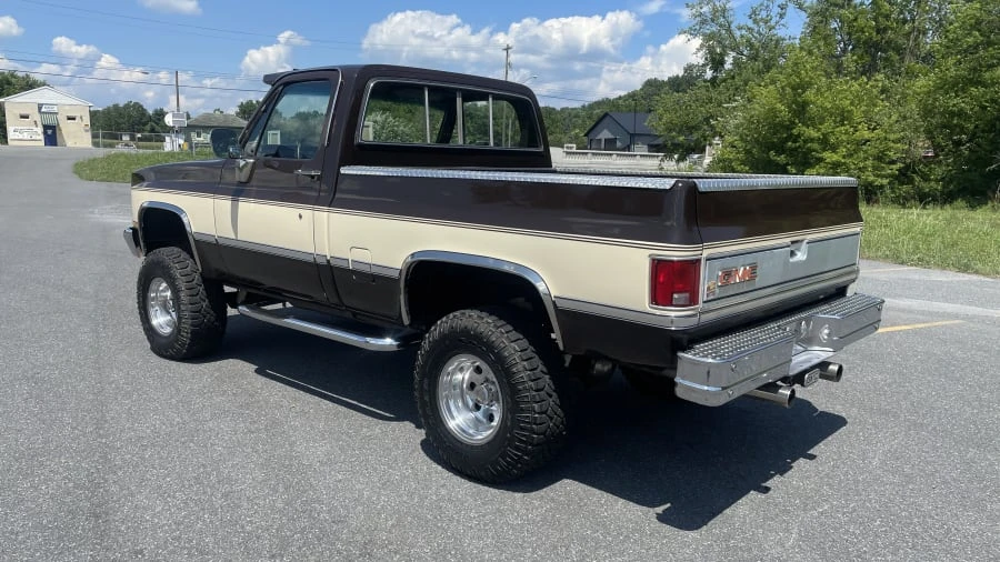 1984 GMC C/K 3rd Gen - Image 3 of 14