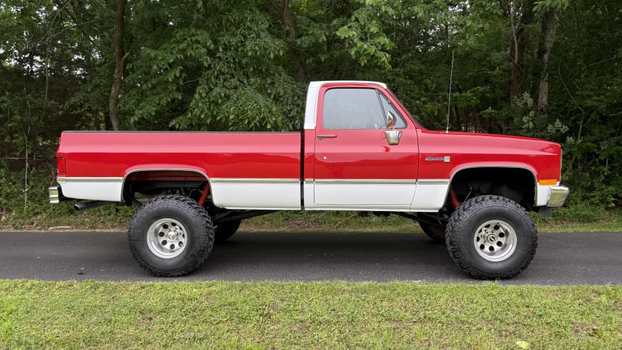 1984 GMC C/K 3rd Gen - Image 6 of 12