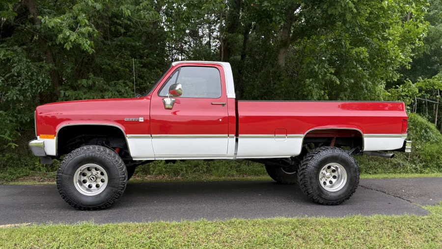 1984 GMC C/K 3rd Gen - Image 2 of 12
