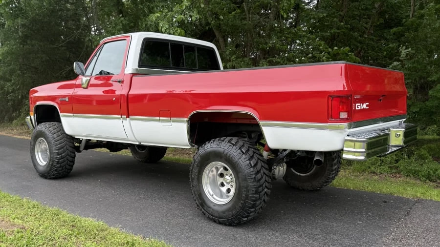 1984 GMC C/K 3rd Gen - Image 3 of 12