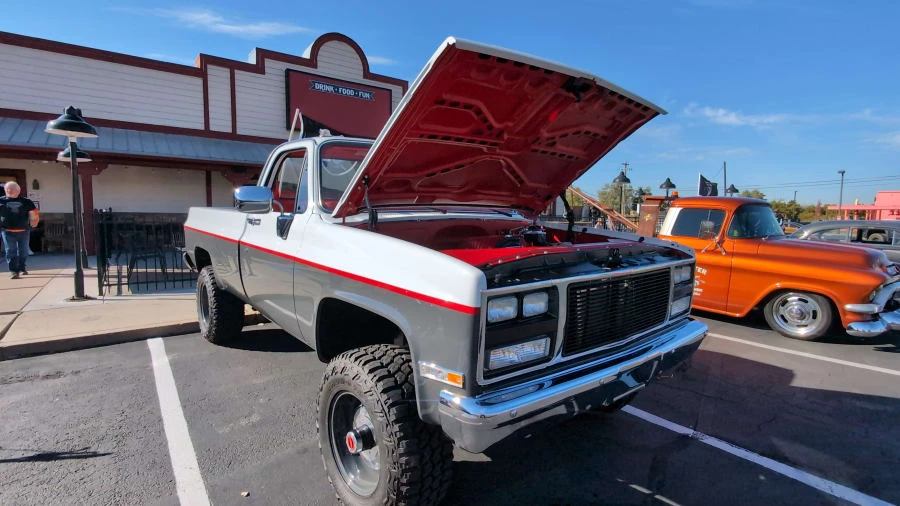 1984 GMC C/K 3rd Gen - Image 3 of 30