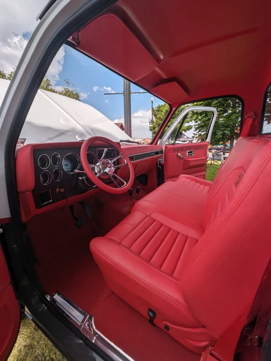 1984 GMC C/K 3rd Gen - Image 10 of 30