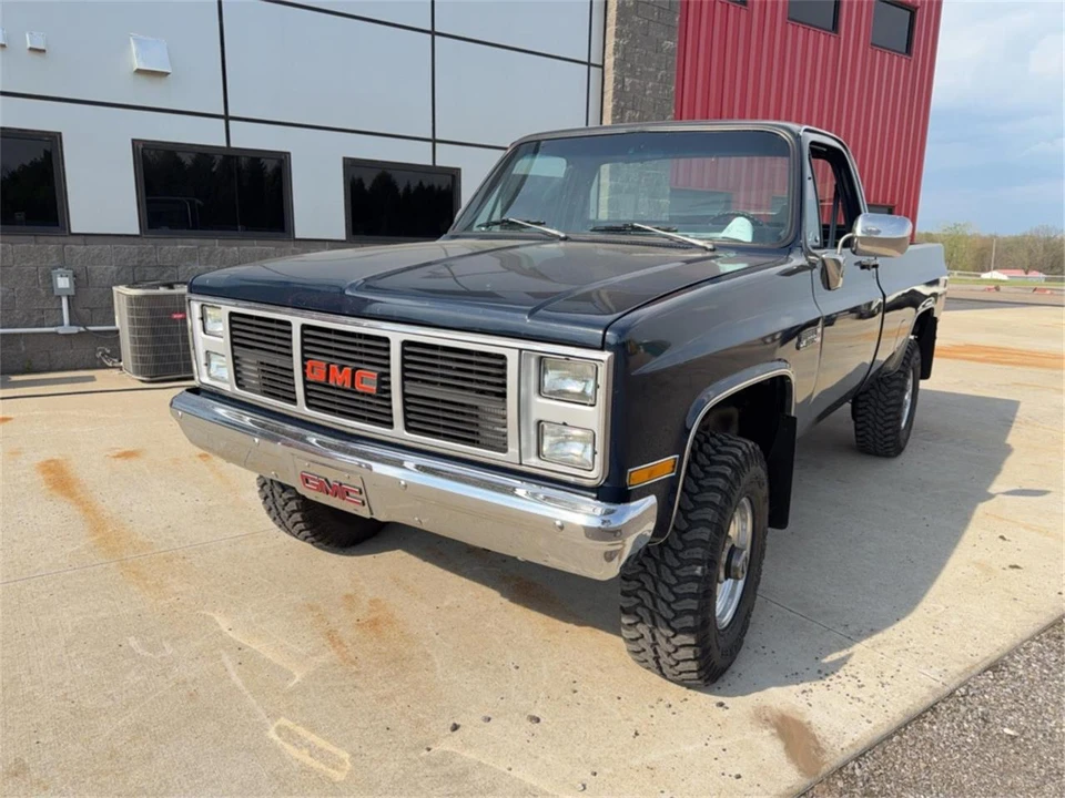 1984 GMC C/K 3rd Gen - Image 6 of 31