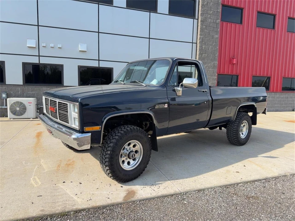 1984 GMC C/K 3rd Gen - Image 5 of 31