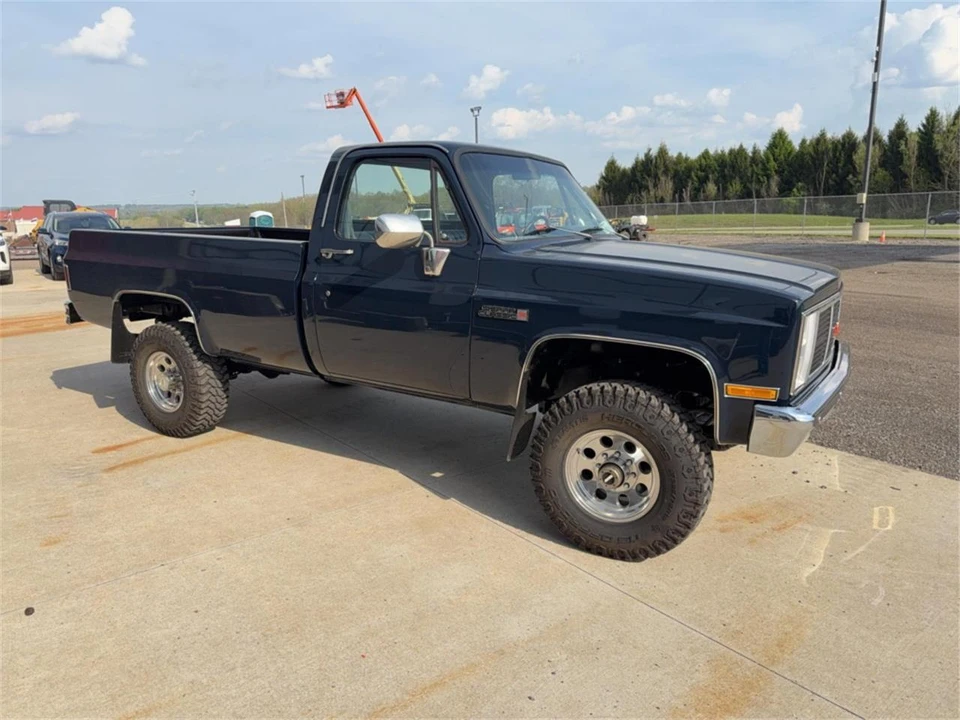 1984 GMC C/K 3rd Gen - Image 7 of 31