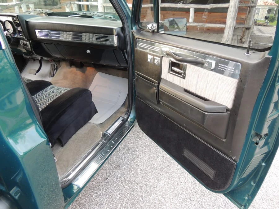 1984 GMC C/K 3rd Gen - Image 9 of 18