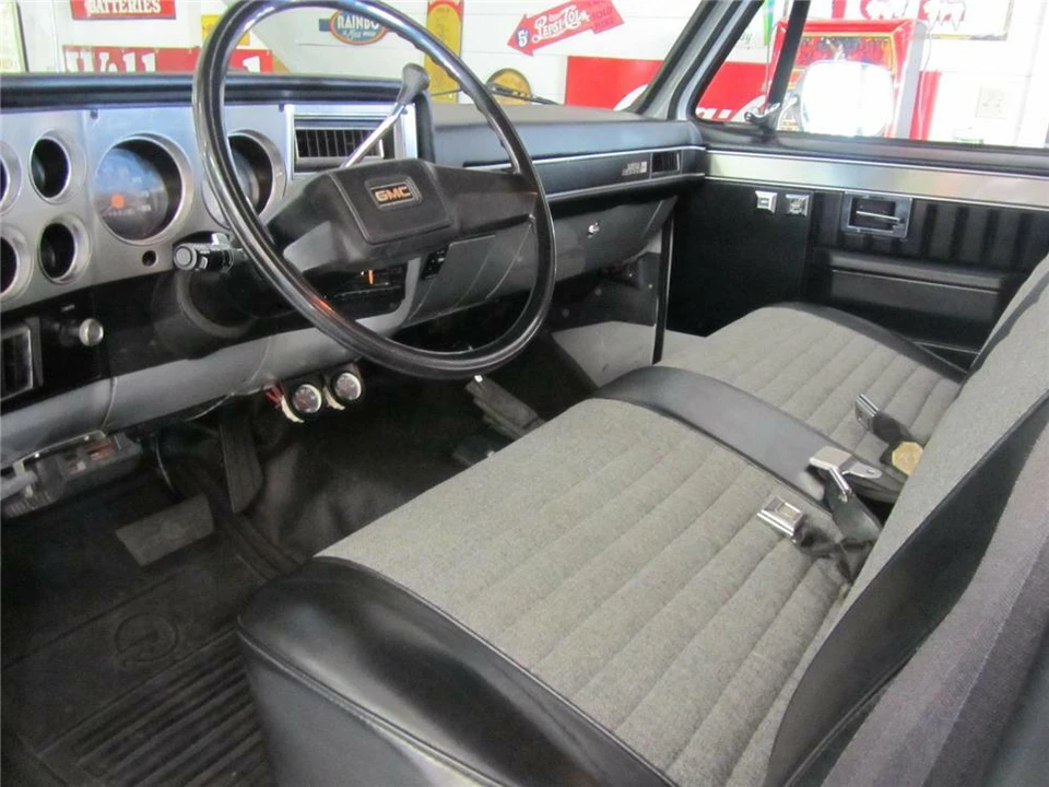 1984 GMC C/K 3rd Gen - Image 3 of 4