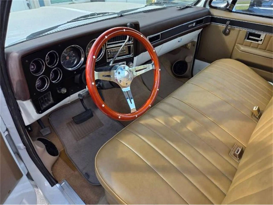 1984 GMC C/K 3rd Gen - Image 9 of 24