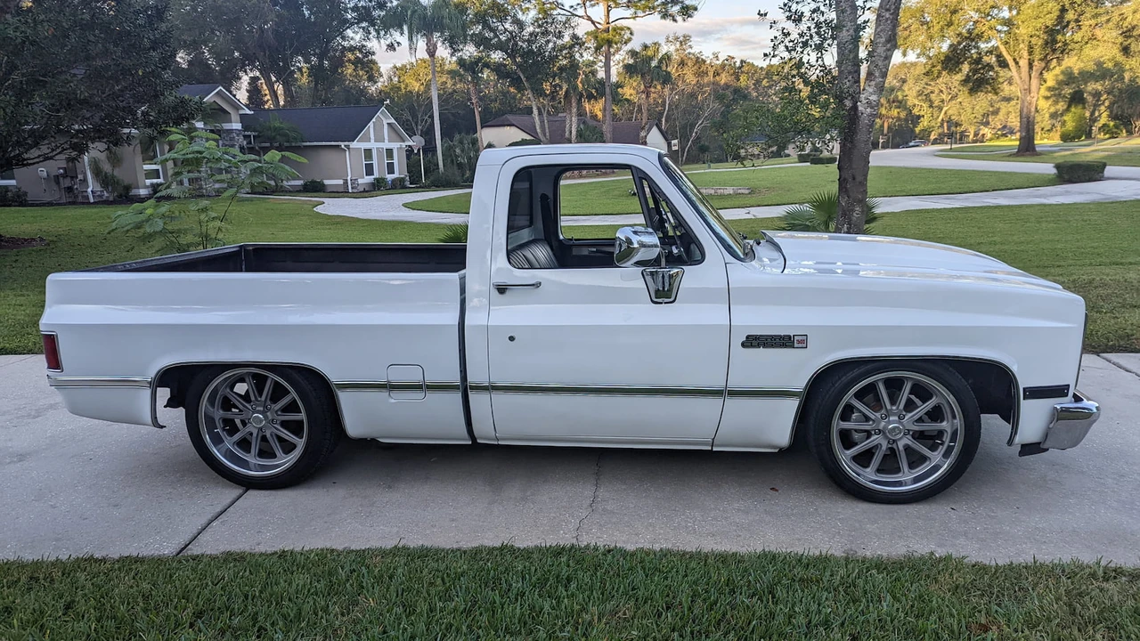 1984 GMC C/K 3rd Gen - Image 2 of 5