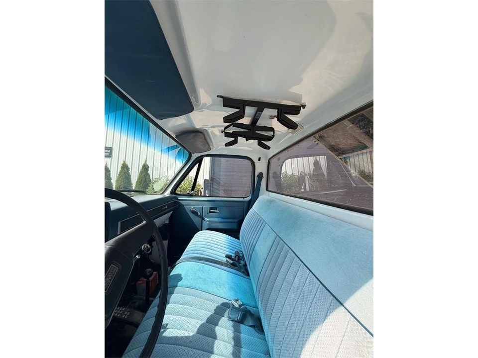 1984 GMC Sierra - Image 17 of 31
