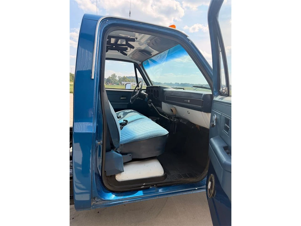 1984 GMC Sierra - Image 26 of 31