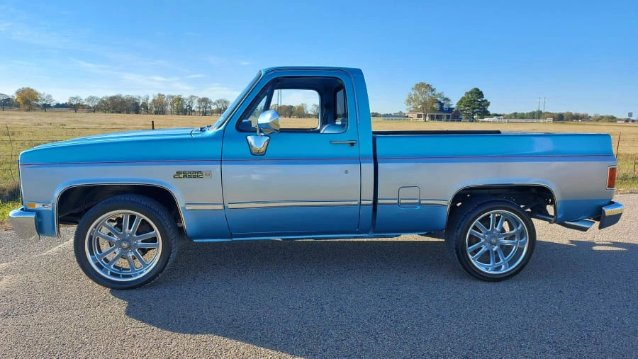1984 GMC C/K 3rd Gen - Image 2 of 8