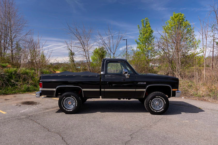 1984 GMC C/K 3rd Gen - Image 2 of 30