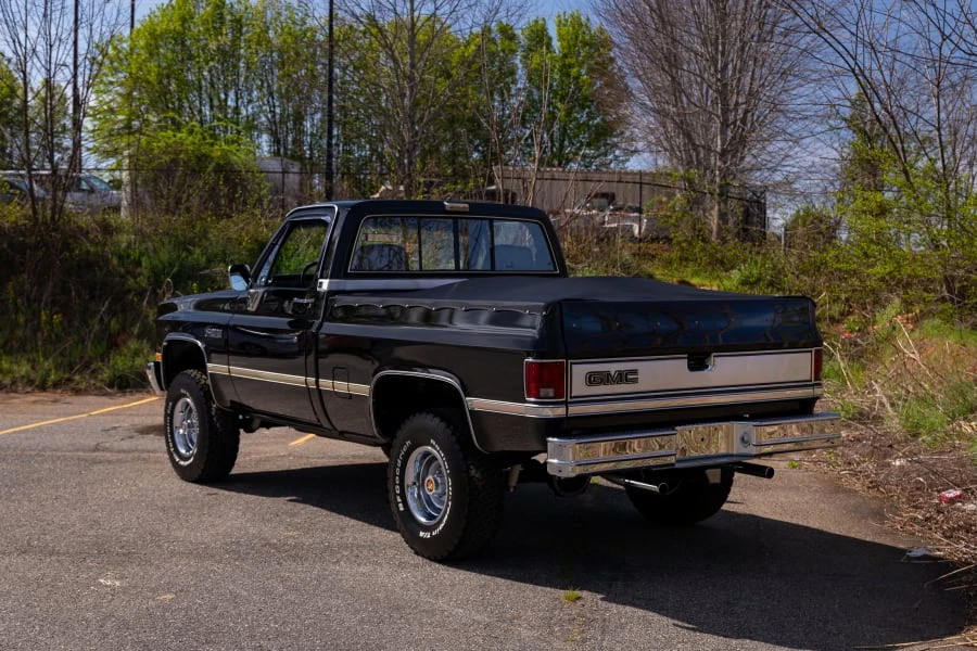 1984 GMC C/K 3rd Gen - Image 16 of 30