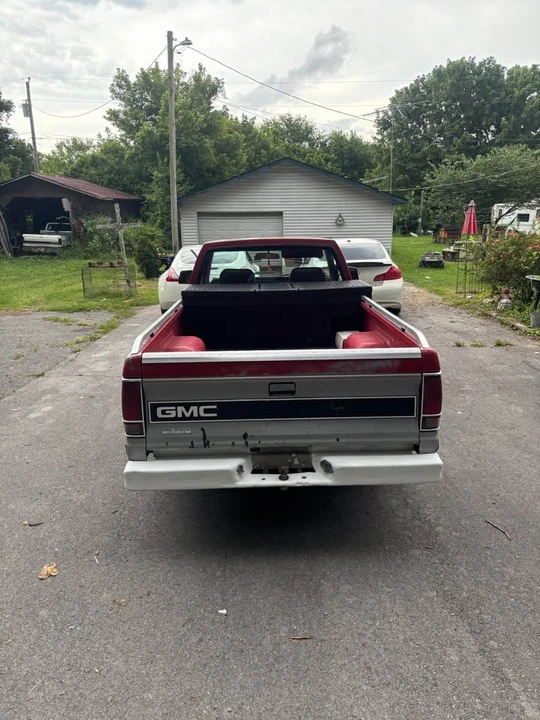 1984 GMC C/K 3rd Gen - Image 4 of 8
