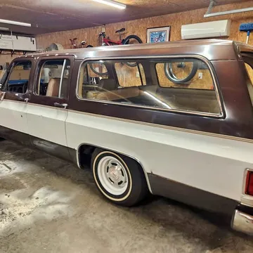 1984 GMC Suburban 1500