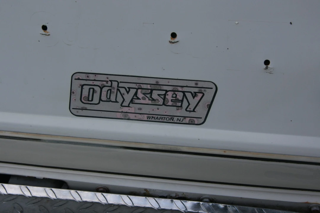 1984 GMC Suburban 7th Gen - Image 27 of 31