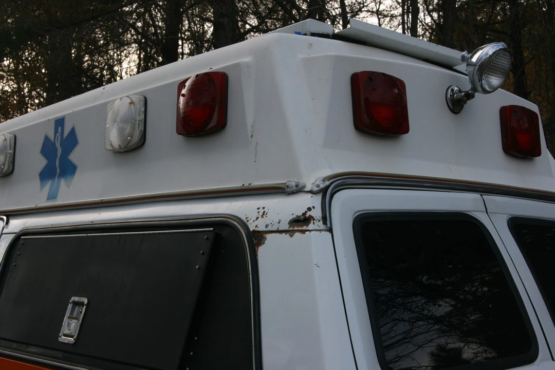 1984 GMC Suburban 7th Gen - Image 30 of 31