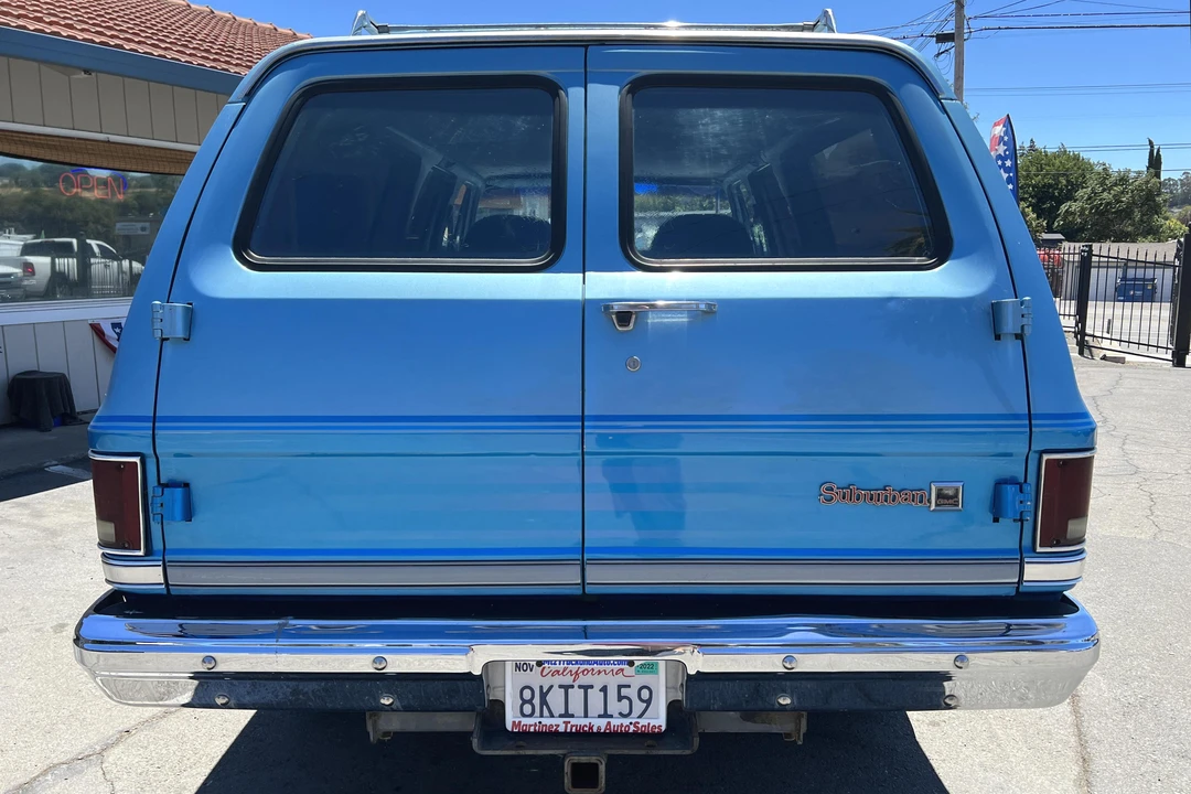 1984 GMC Suburban 7th Gen - Image 5 of 31