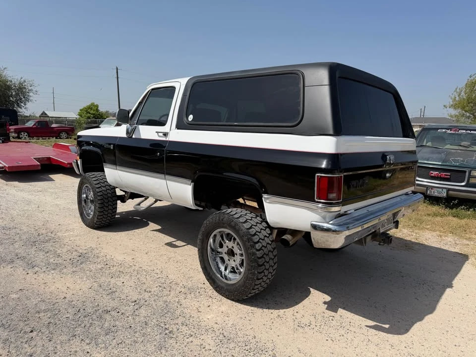 1984 GMC Jimmy 2nd Gen - Image 5 of 11