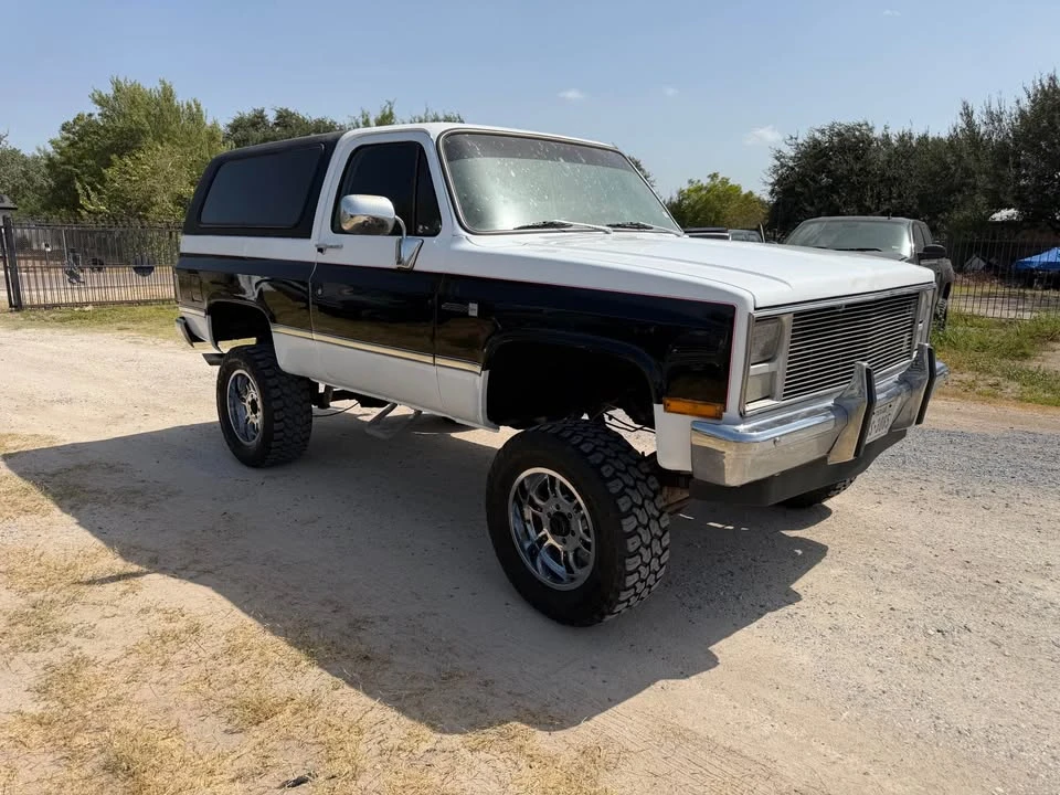 1984 GMC Jimmy 2nd Gen - Image 6 of 11