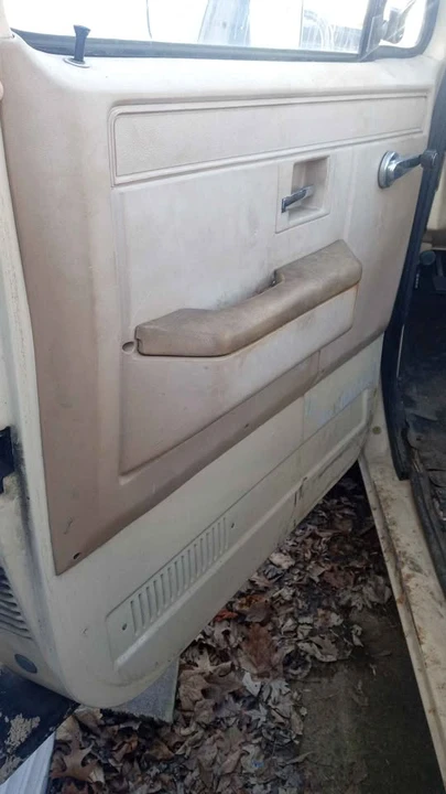 1984 GMC C/K 3rd Gen - Image 5 of 14