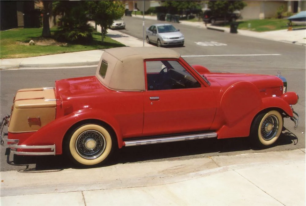 1984 Graham - Image 2 of 3
