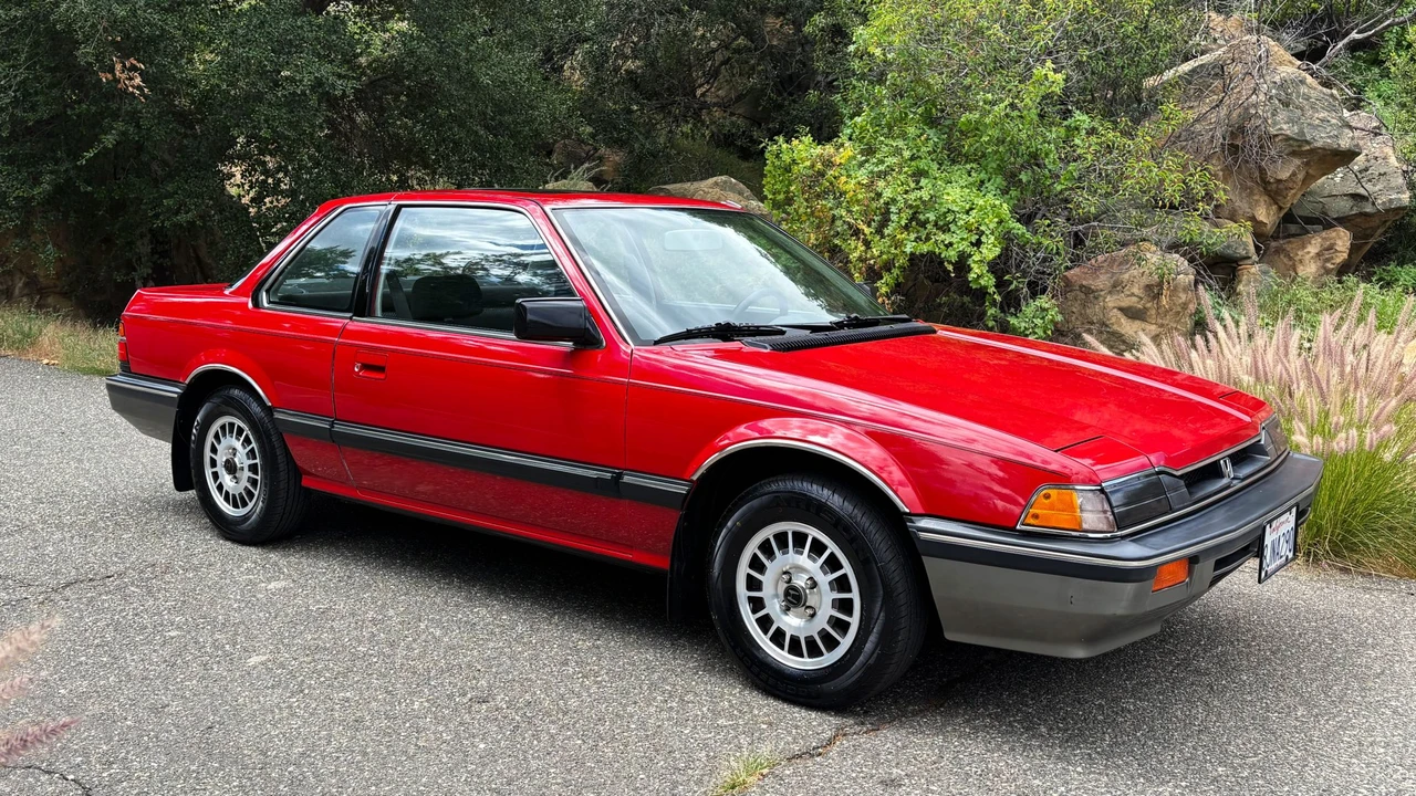 1984 Honda Prelude 2nd Gen - Image 19 of 31