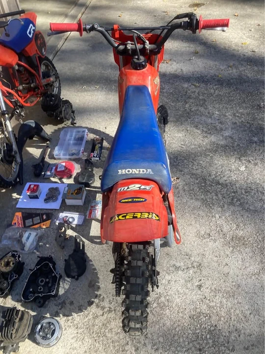 1984 Honda CR - Image 3 of 11