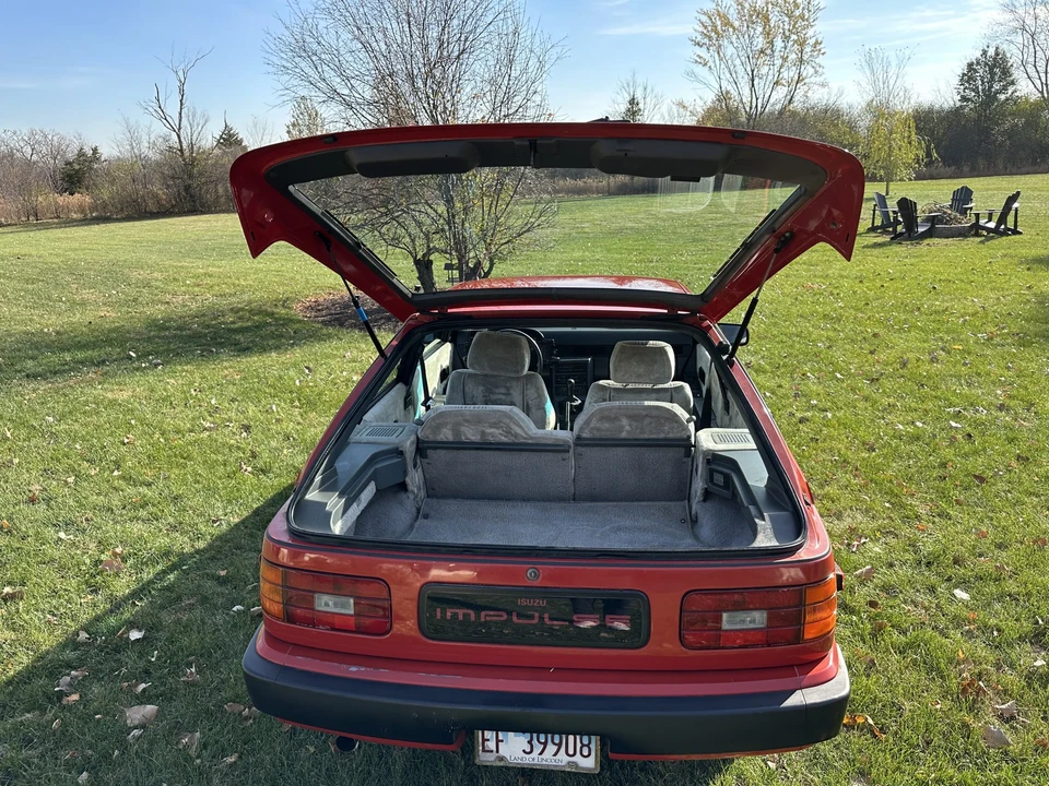 1984 Isuzu Impulse - Image 24 of 31