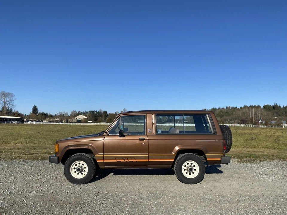 1984 Isuzu Trooper - Image 24 of 31