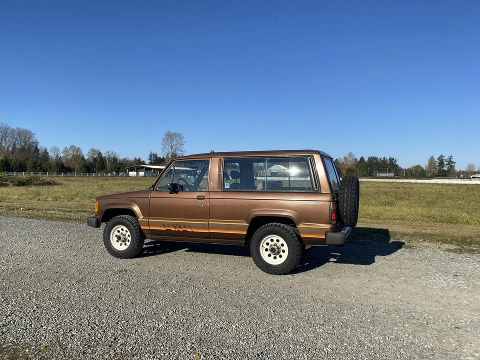 1984 Isuzu Trooper - Image 23 of 31