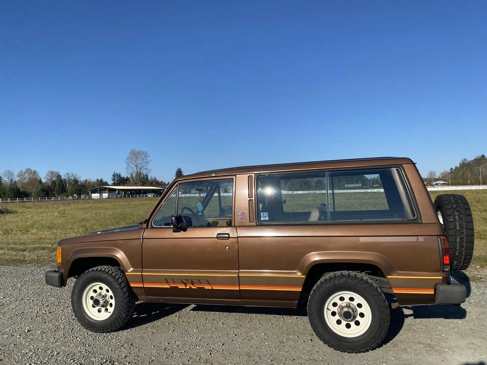 1984 Isuzu Trooper - Image 25 of 31