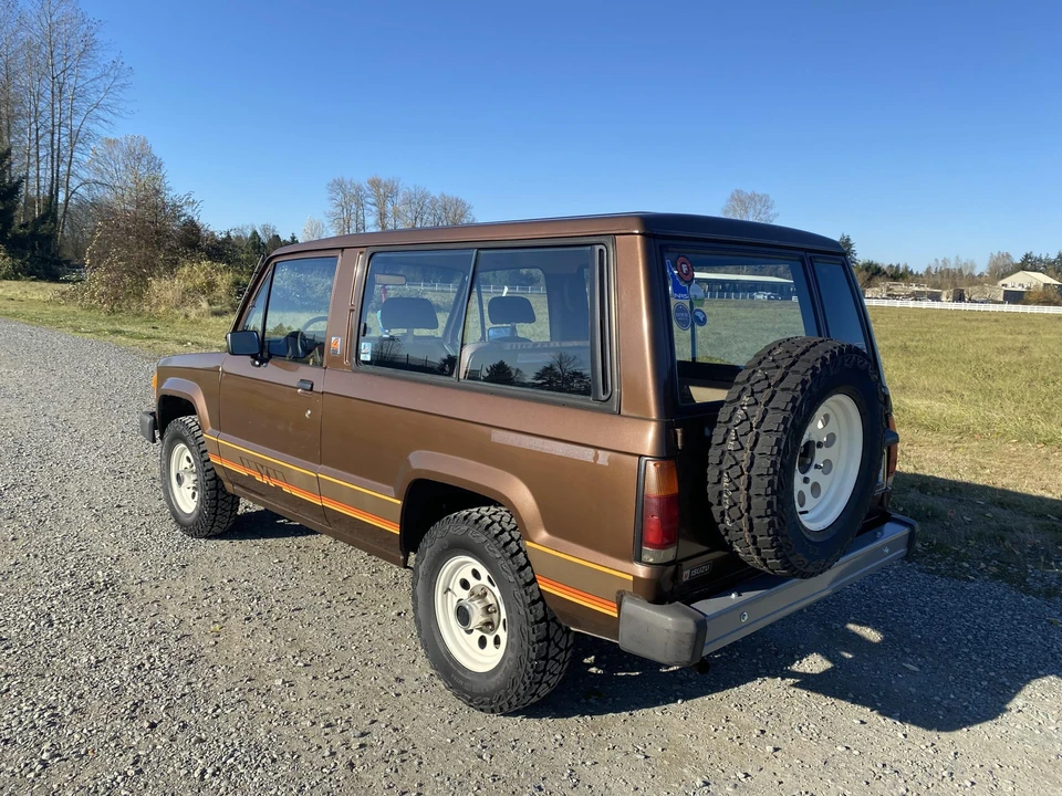 1984 Isuzu Trooper - Image 22 of 31