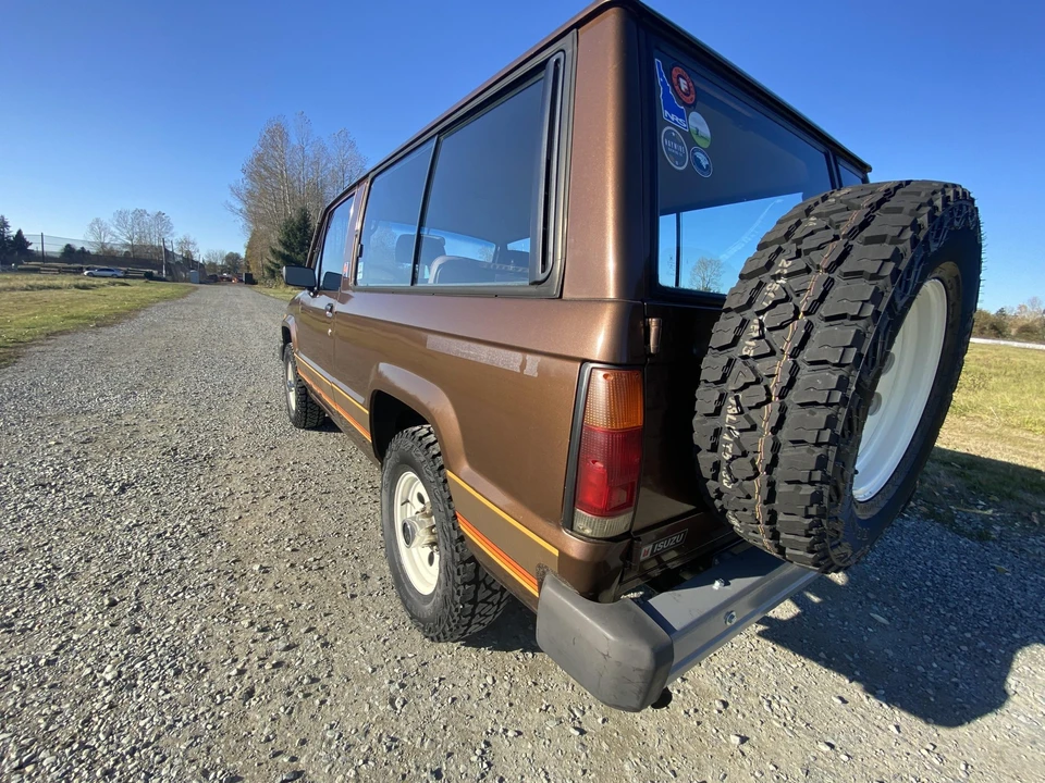 1984 Isuzu Trooper - Image 21 of 31