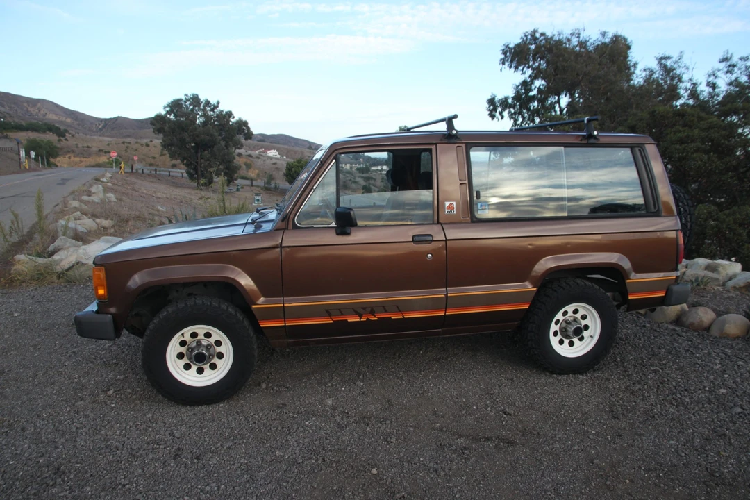 1984 Isuzu Trooper - Image 17 of 31