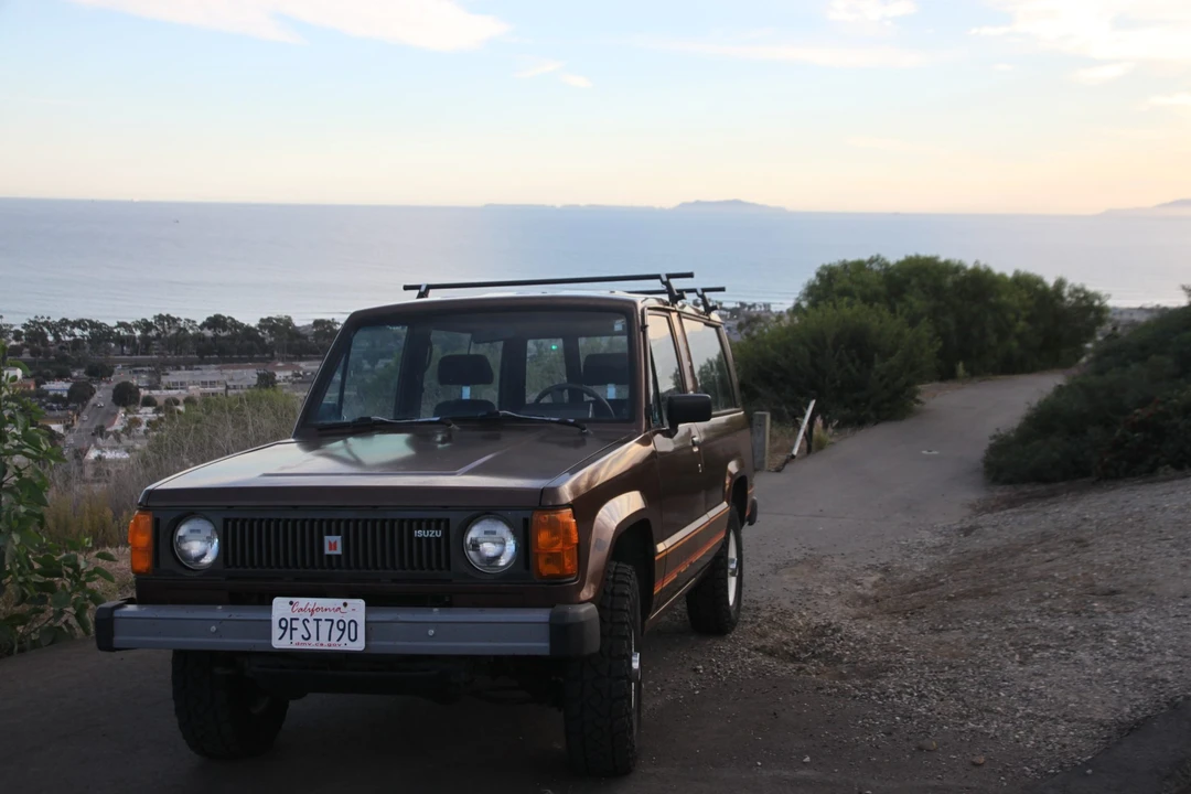 1984 Isuzu Trooper - Image 7 of 31