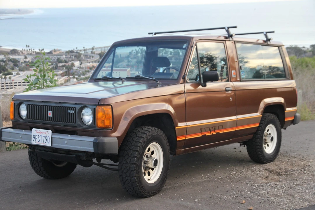 1984 Isuzu Trooper - Image 11 of 31