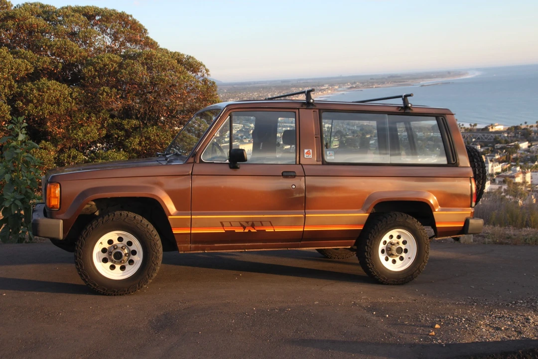 1984 Isuzu Trooper - Image 18 of 31