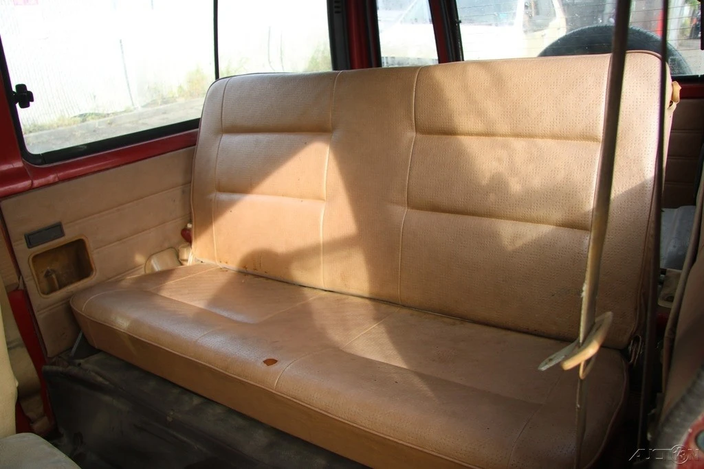 1984 Isuzu Trooper - Image 18 of 21