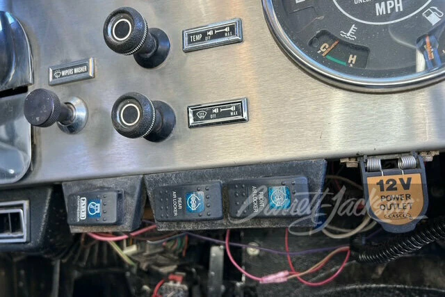 1984 Jeep CJ8 Scrambler - Image 9 of 24