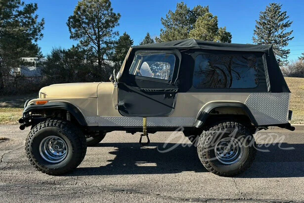 1984 Jeep CJ8 Scrambler - Image 15 of 24