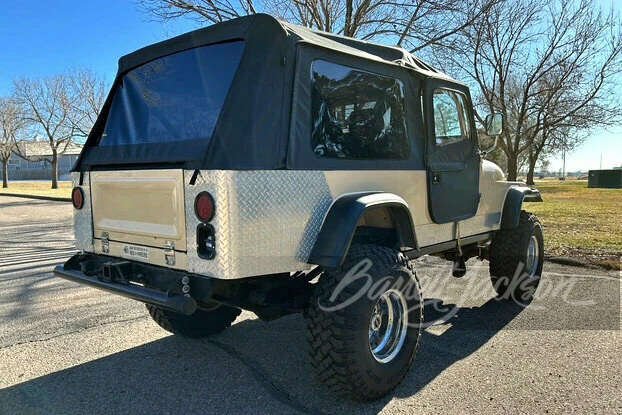 1984 Jeep CJ8 Scrambler - Image 2 of 24