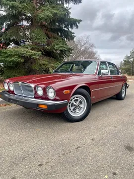 1984 Jaguar Vanden Plas