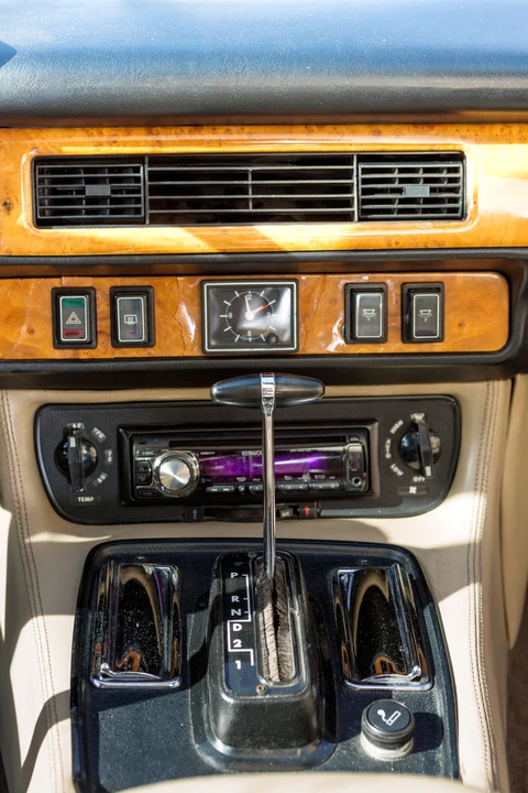 1984 Jaguar XJS Pre-Facelift V12 - Image 17 of 31