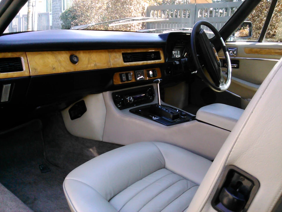 1984 Jaguar XJS Pre-Facelift V12 - Image 3 of 16
