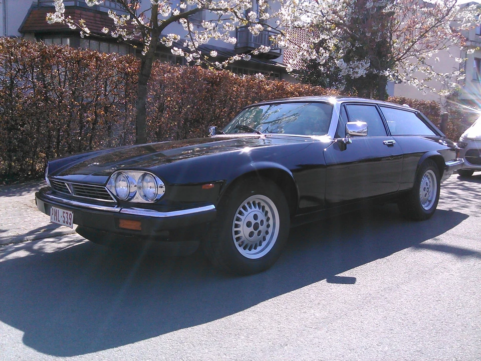 1984 Jaguar XJS Pre-Facelift V12 - Image 12 of 16