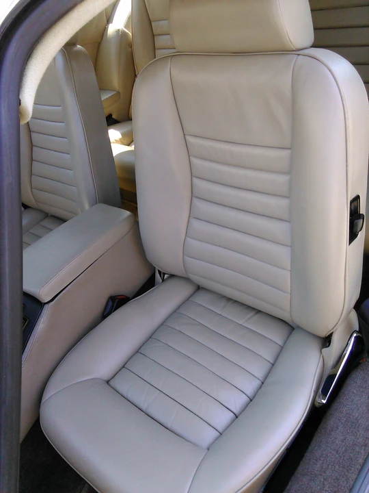 1984 Jaguar XJS Pre-Facelift V12 - Image 11 of 16
