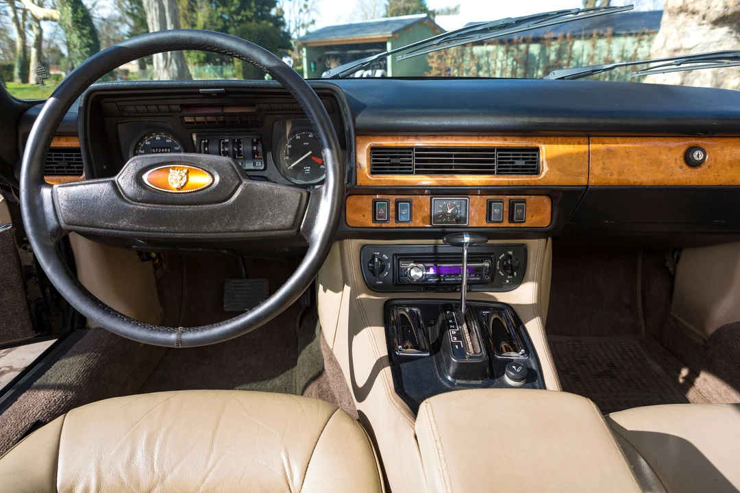 1984 Jaguar XJS Pre-Facelift V12 - Image 14 of 31